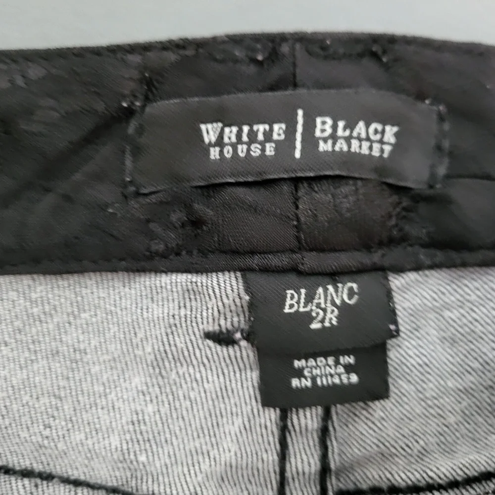 White House Black Market Blanc Slim Leg Gray Studded Jeans Womens 2R Embroidered
